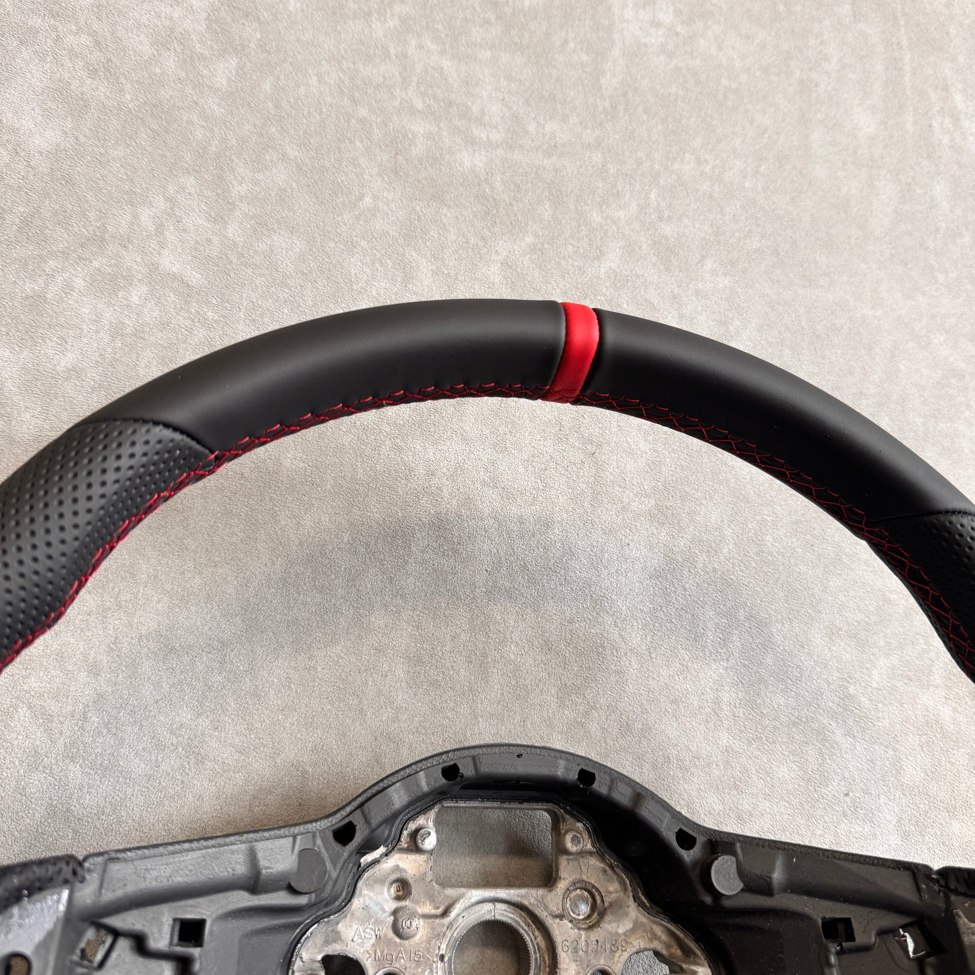 VW Golf 7/ Polo / Passat / Scirocco / Arteon / Tiguan / T-Roc Etc Alcantara Stuur