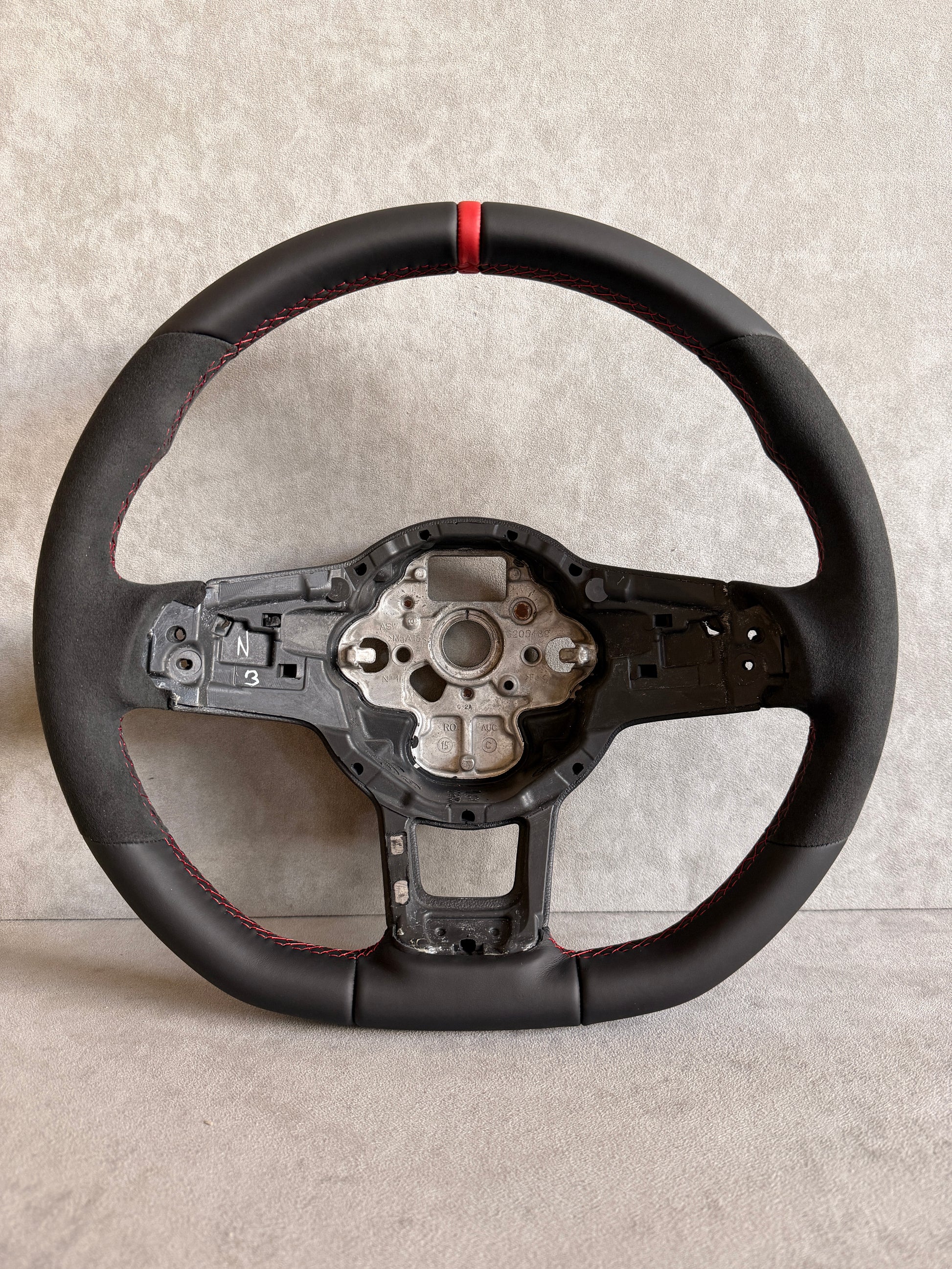 VW Golf 7/ Polo / Passat / Scirocco / Arteon / Tiguan / T-Roc Etc Custom Stuur